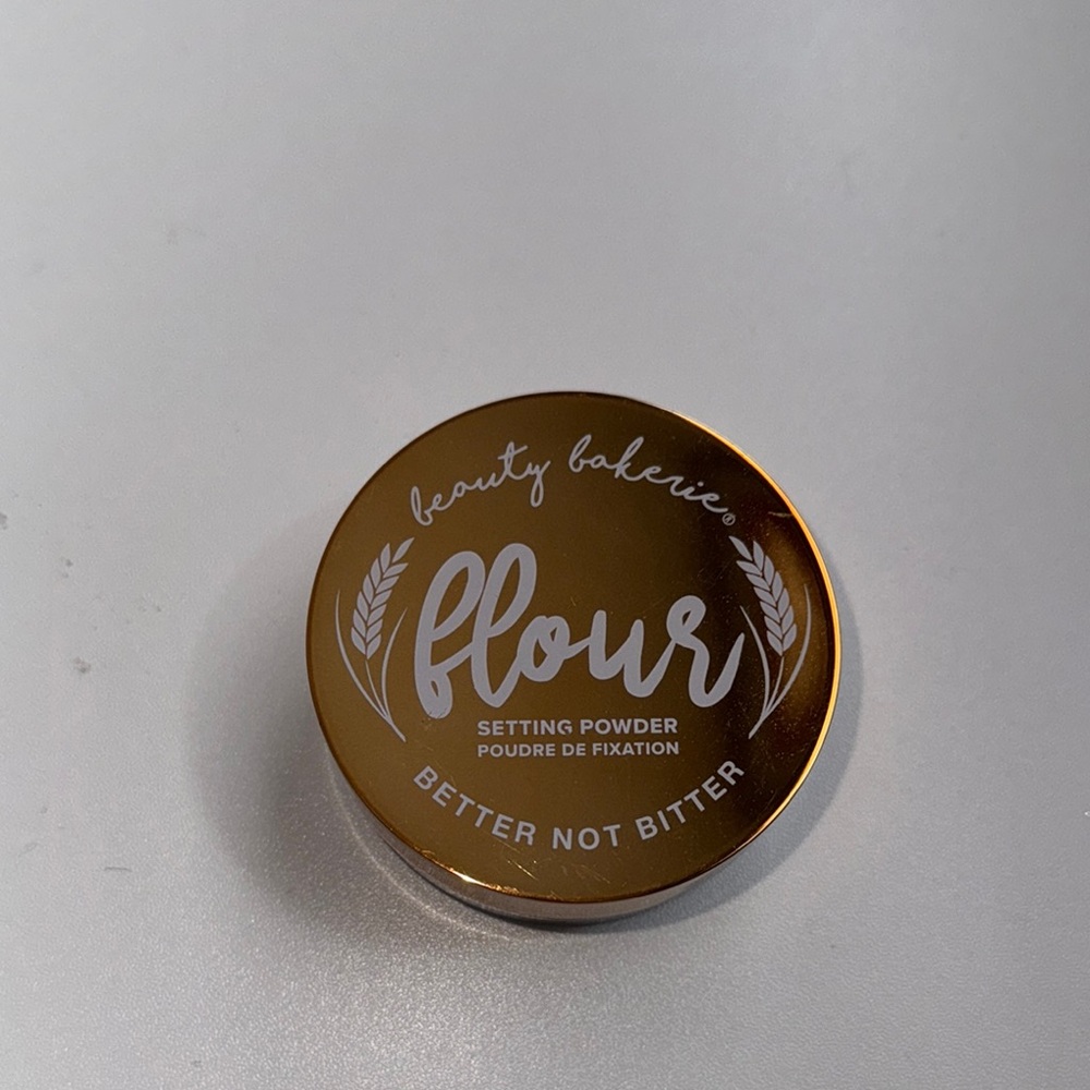 Beauty Bakerie Flour Setting Powder